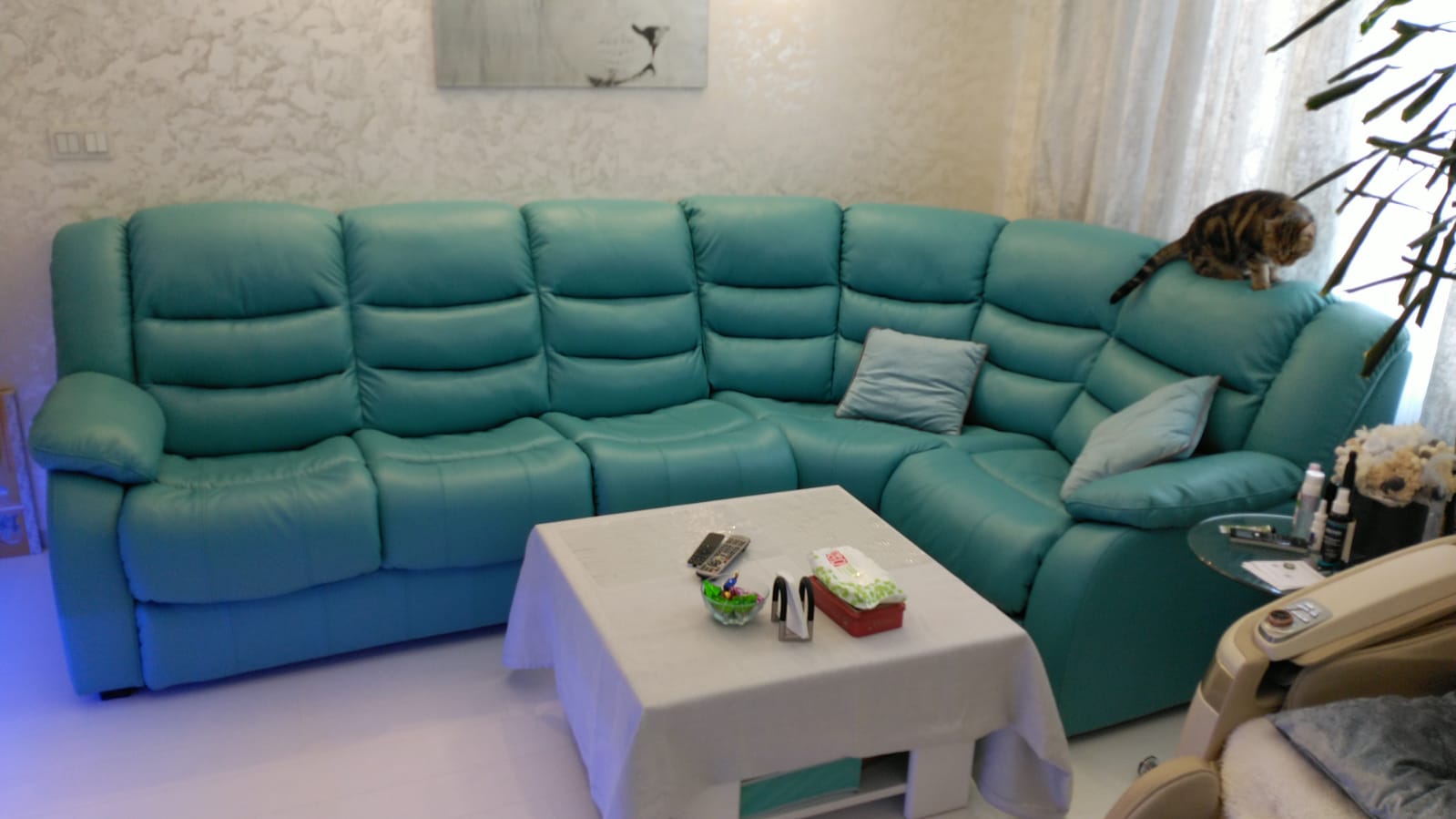 Перетяжка дивана на дому. Красный Холм