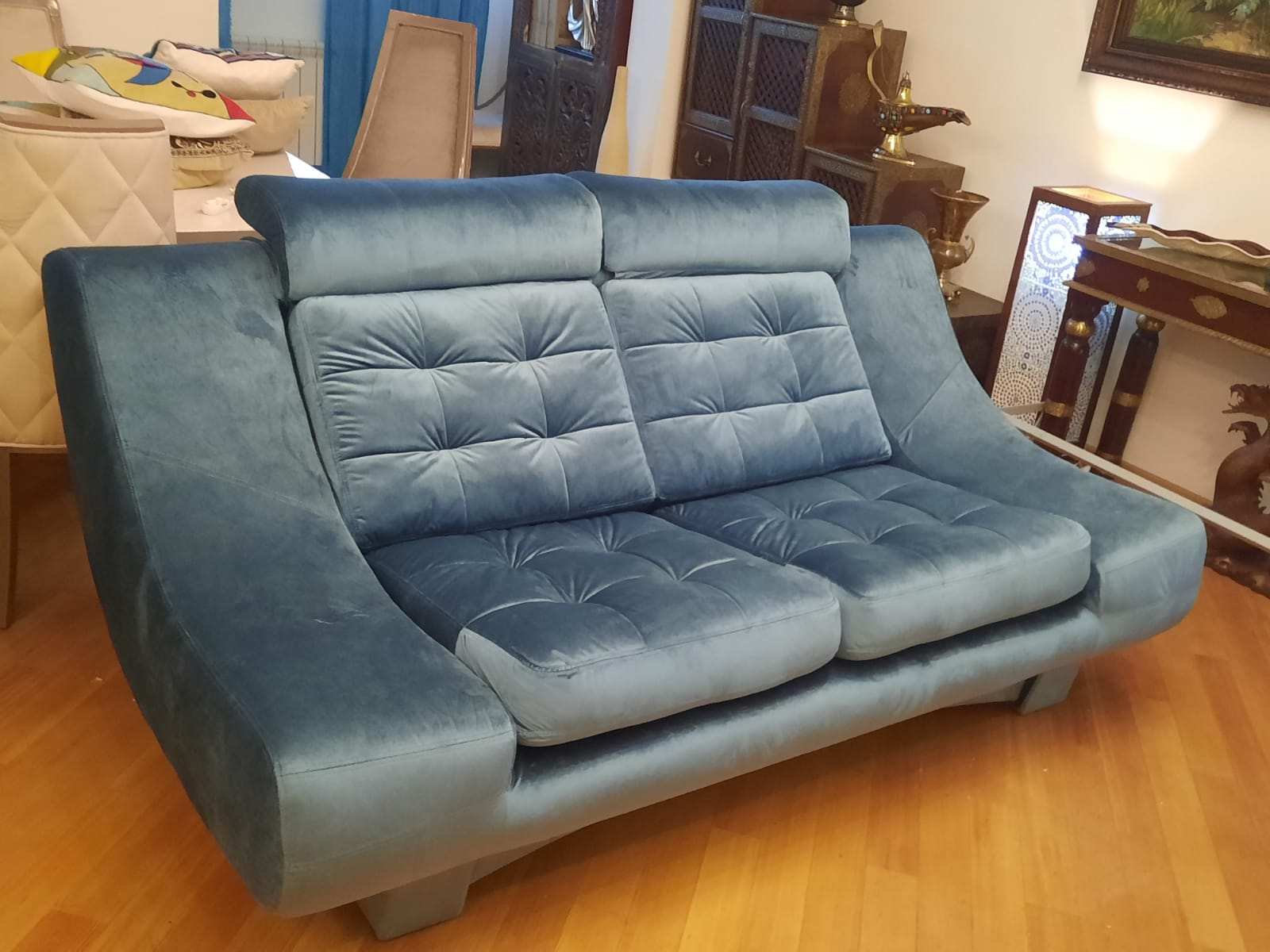 Обивка дивана на дому. Красный Холм